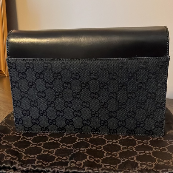 Authentic Gucci Leather & Canvas Clutch Bag with hidden wristlet - Picture 6 of 16